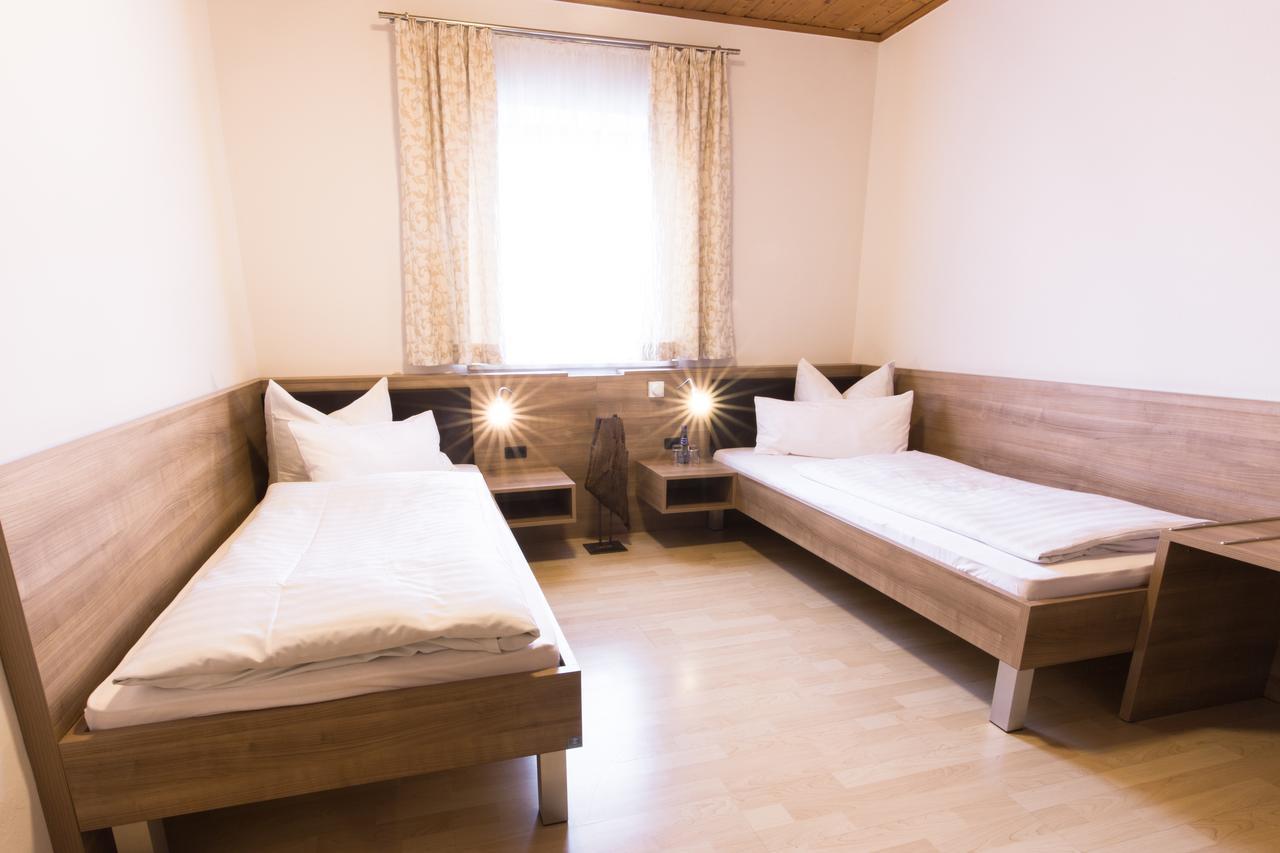 Hotel Palko Dingolfing Kültér fotó