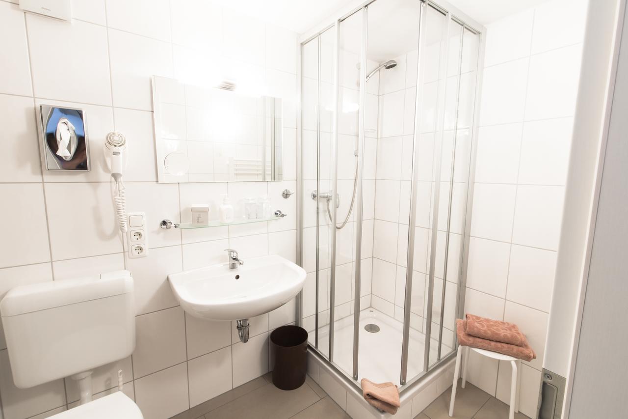 Hotel Palko Dingolfing Kültér fotó